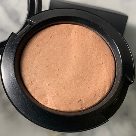 BARENESS MAC Extra Dimension Blush - Picture 5 of 14